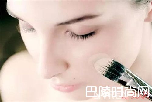 粉底液能起到护肤的作用吗_粉底液的选择技巧有哪些?10种口碑粉底液盘点!