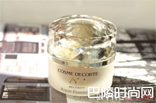 AQ黛珂精致粉霜简介_粉底液的选择技巧有哪些？10种口碑粉底液盘点！