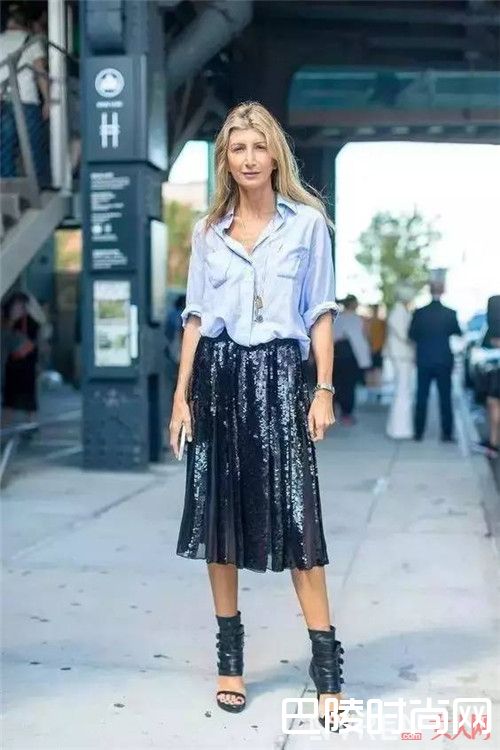 上班职场衬衣+中长裙搭配优雅吗_上班职场穿搭法则:超实用的职场穿搭让你赢在职场!