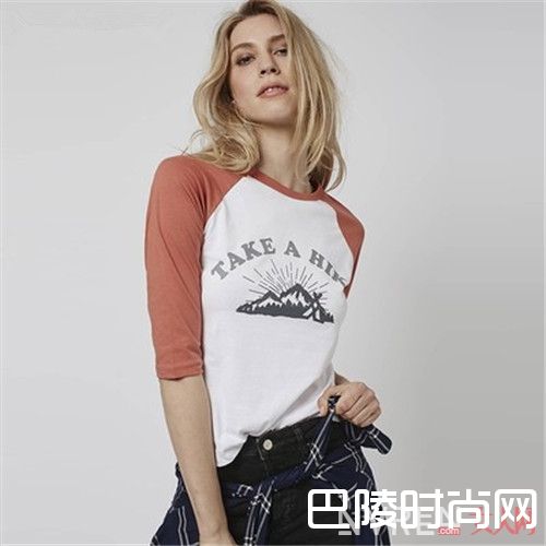 撞色T恤清洗需要注意什么_打造夏日10款一周街拍:让你每天换洗也能新鲜不重样!