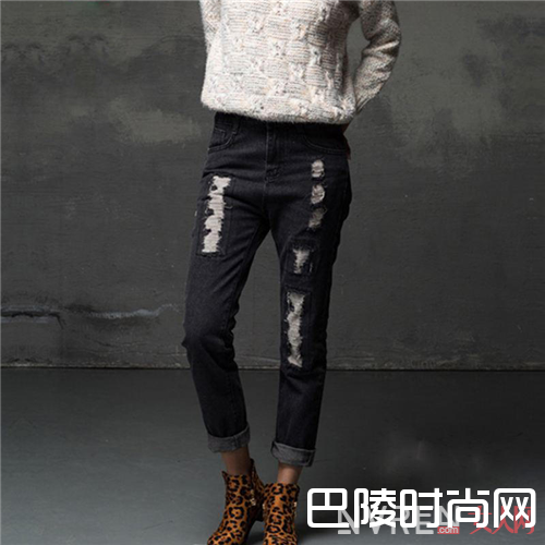 显瘦黑色破洞介绍_听说 夏天与破洞更搭配哦