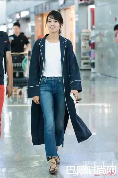 睡袍如何搭配?_今年盛夏最吸睛的的造型 睡衣style穿起来!