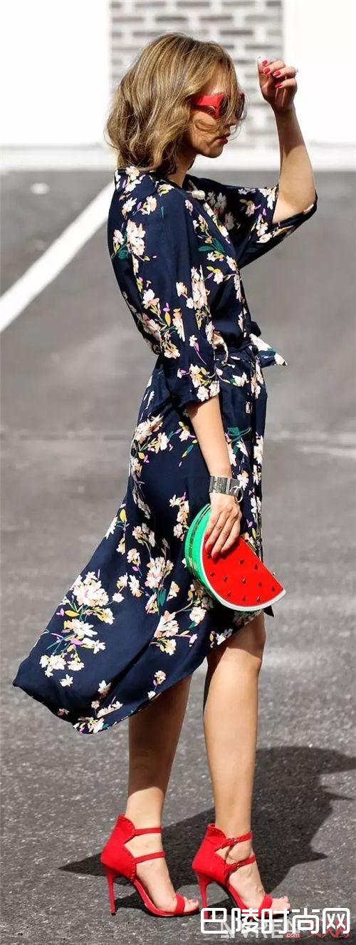 水果元素配饰如何搭配?_这些漂亮的水果印花单品 穿不好就土得掉渣