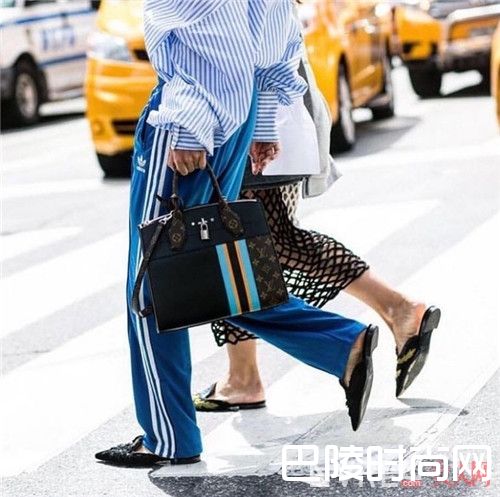 奢华穆勒鞋介绍_周末逛街怎么能少了一双好看的鞋呢