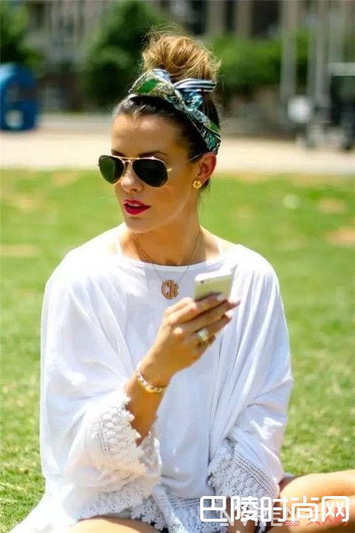 头巾式_丝巾的6种夏日玩法 感觉全世界的焦点都在我身上了