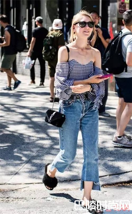 衬衫+露肩_夏天衬衫的7种穿法 满足爱美的你