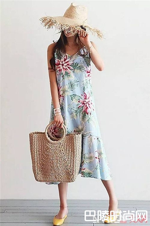 连衣裙介绍_夏日衣橱该有的有了 整个夏日都能美美的