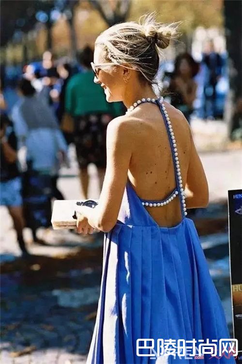 该如何露背？_你的裸露尺度有多大？看看明星潮人都是怎么露