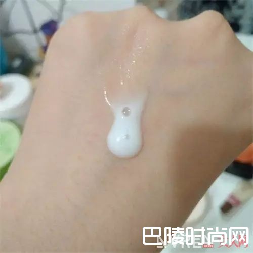 大创美白乳液_适合夏天用的身体乳 一双白净光滑的好腿必备