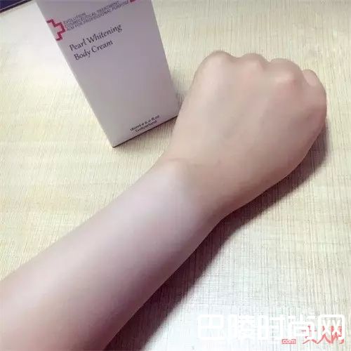 EMMA 1997 美白身体乳_适合夏天用的身体乳 一双白净光滑的好腿必备