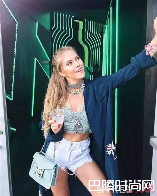 慵懒睡袍款介绍_夏日防晒不止于防晒霜 夏日防晒神奇长开衫