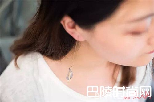 日本 kaza 长款椭圆挂坠耳环_日本kaza有哪些单品能让你精致又时髦?