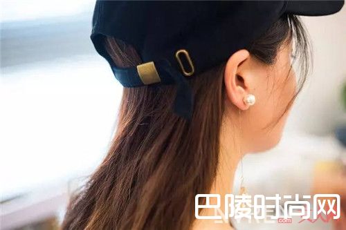 日本 kaza 长款方圆珍珠耳环_哪些单品能让你精致又时髦?