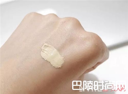 SUQQU粉霜_这6款粉底产品适合油性皮肤易长痘的你！