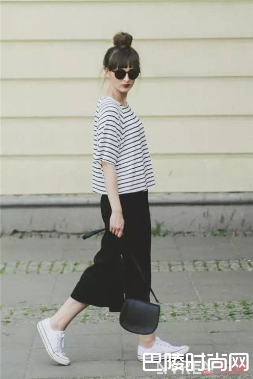 长阔腿裤＋平底鞋_阔脚裤百搭就肆无忌惮？这些雷区千万别踩