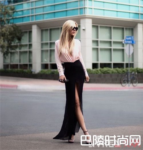 高腰开衩裙搭配什么可以秒变大长腿_2017年时髦的高腰裙该如何搭，才能又瘦又美呢？