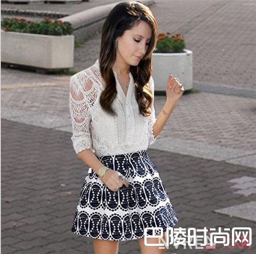 高腰A字短裙是修腿神奇吗_2017年时髦的高腰裙该如何搭，才能又瘦又美呢？