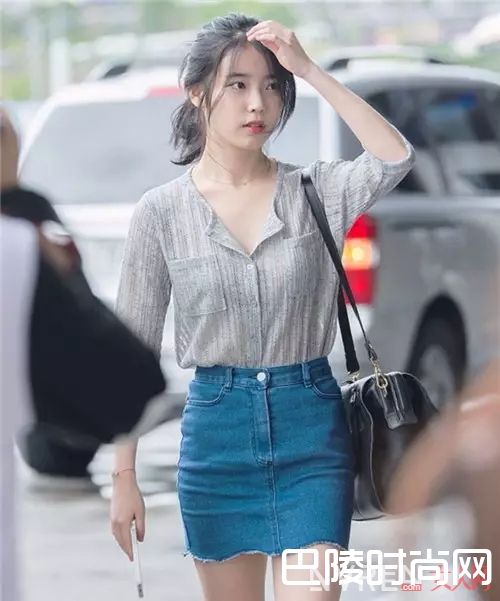短裙如何穿搭?_分分钟做回学生党 这些青春减龄单品你有几件?