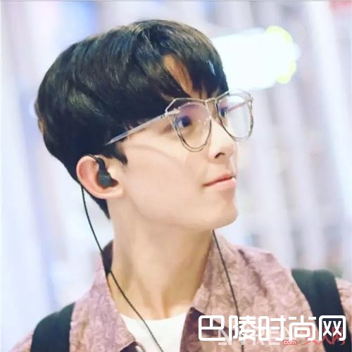 Karen Walker品牌介绍_与吴亦凡颜值并肩的 还有他帅到没朋友的眼镜！