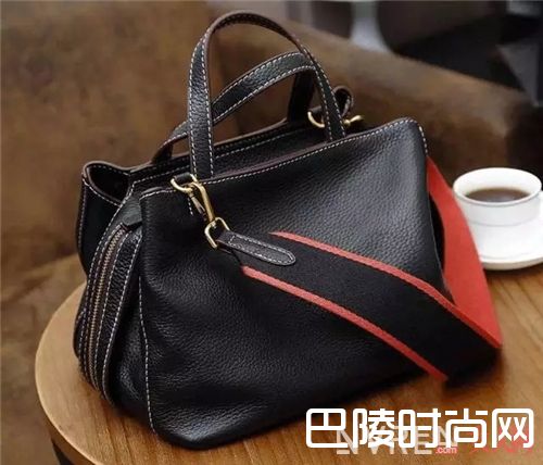 PVC皮包该如何护理？_天天剁手买包的你 分得清真皮还是假皮吗？