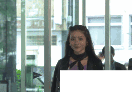 如何将丝巾变Choker？_这个看似不起眼的小东西 却承包了那么多时尚造型