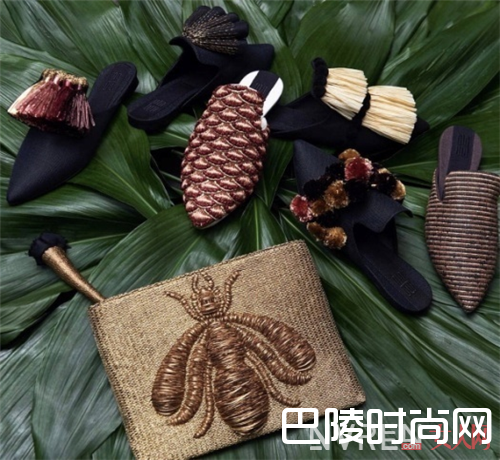 尖头穆勒拖鞋_8款最时髦的拖鞋 这个盛夏美翻天