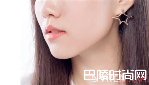 Dior迪奥烈焰蓝金532_夏天淡妆最显白、最提气色的7支口红在这里！