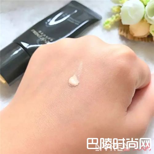 CPB肌肤之钥 旧版光润粉霜_9款适合油皮肤质的粉底液 这个夏天就选它了