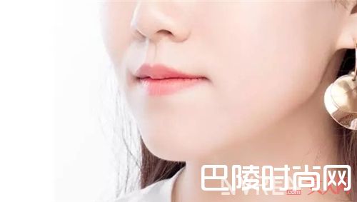 梦妆21号红丝绒唇笔_夏天淡妆最显白、最提气色的7支口红在这里！