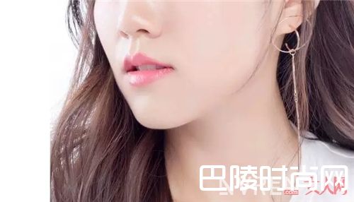 雅诗兰黛倾慕唇膏魅色系列_夏天淡妆最显白、最提气色的7支口红在这里！