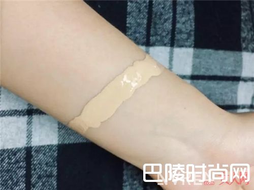 IPSA茵芙莎轻盈粉底液短管_9款适合油皮肤质的粉底液 这个夏天就选它了