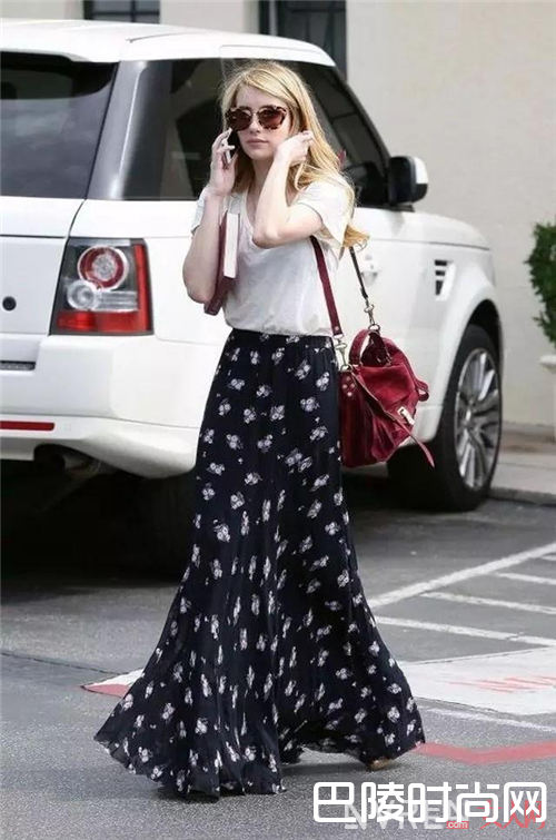 T裇如何搭配半裙_夏天T恤怎么配半裙 才能让你够吸眼