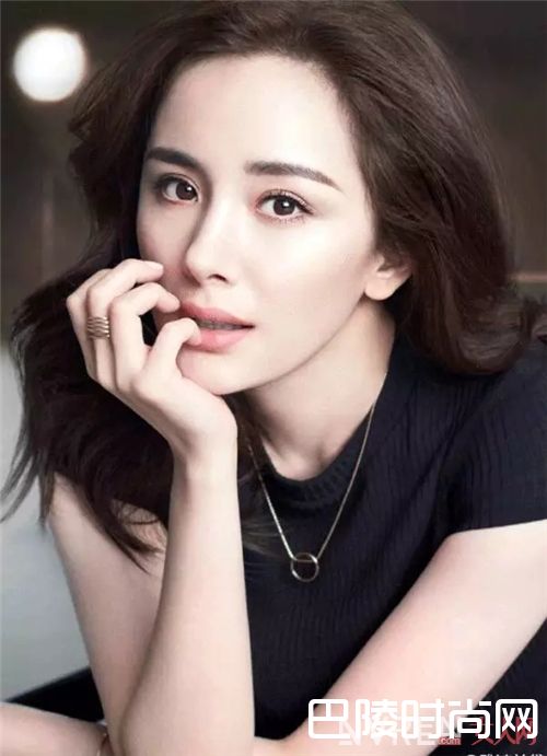 雅诗兰黛倾慕唇膏魅色系列_夏天淡妆最显白、最提气色的7支口红在这里！