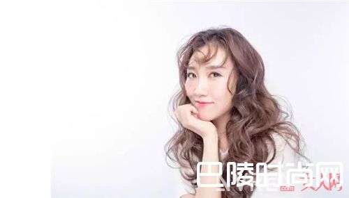 HERA赫拉魅惑丰彩唇膏147号_夏天淡妆最显白、最提气色的7支口红在这里！