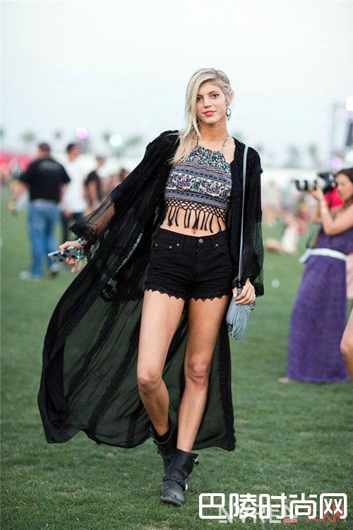 今年夏天罩衫和什么搭是黄金搭配_盛夏搭配秘诀：你不可不知的盛夏穿搭秘籍！