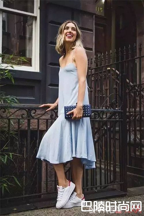 清新少女风_如同狗皮膏药的小白鞋究竟能搭配多少种风格