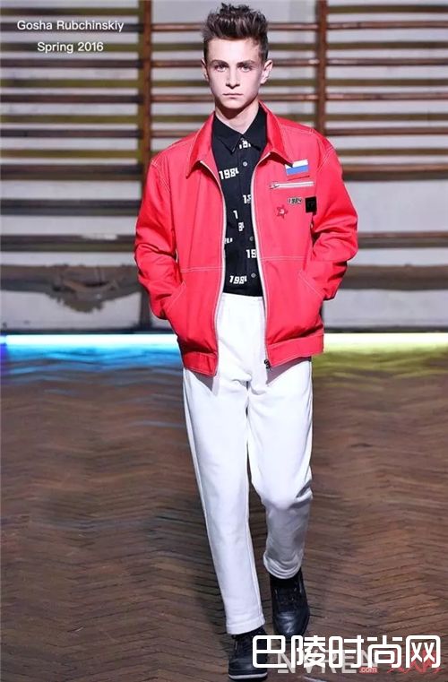 运动衣如何穿搭？_去翻翻咱妈的衣橱 你就知道什么叫做时髦！