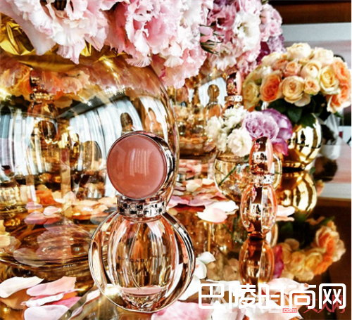 宝格丽 Rose Goldea香水 简介_夏天买什么美妆单品好？十件最想买的美妆单品分享给你们