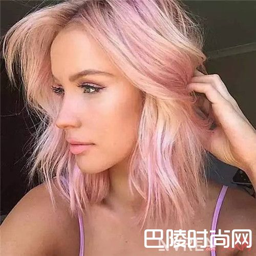 2017女生柔美粉红发色流行重点是什么_2017女生发型流行什么？6大流行趋势是什么？