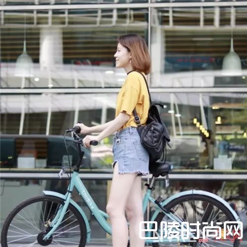 亮色单车如何搭配？_带你在单车上放飞 优雅的都踩出Cycle chic