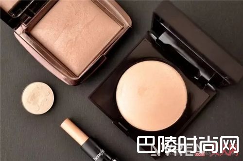 Laura Mercier高光_这个夏天最想买的美妆单品 非这十件莫属