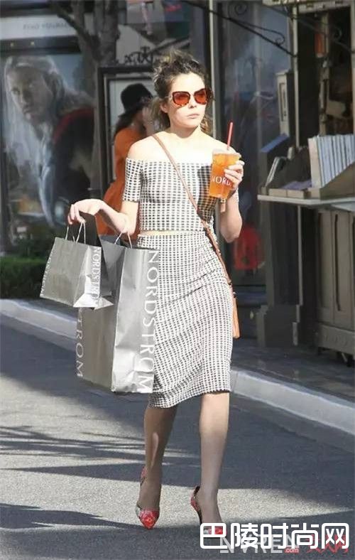 印花长袖灯笼裙介绍_会露肩的女人才是真正的穿衣高手