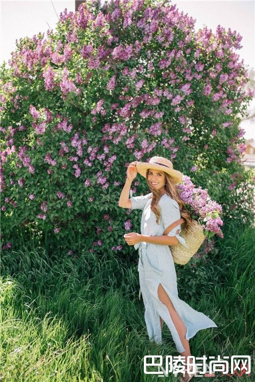 衬衫裙怎么搭配_今夏最美5条裙子 跟着这位时尚达人穿错不了