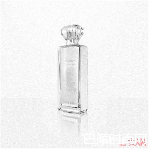 香水介绍_今夏必备明星款 买对了人人都能是大明星