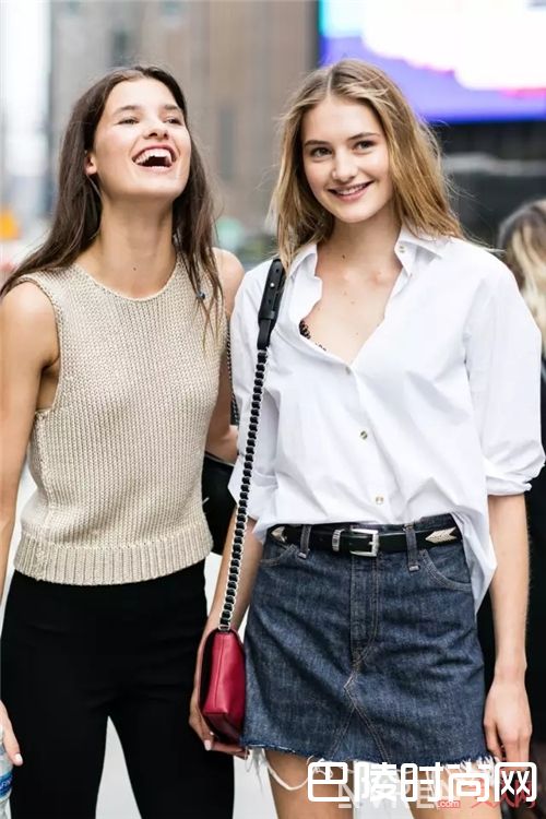 牛仔裙如何搭配？_今夏最新潮流单品 想要不时髦都难了！