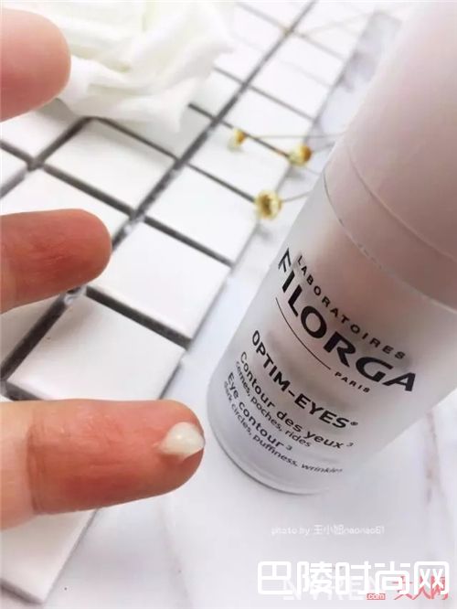 菲洛嘉雕塑360眼霜_想让眼睛放电？这12款眼霜帮你打造迷人大眼睛！