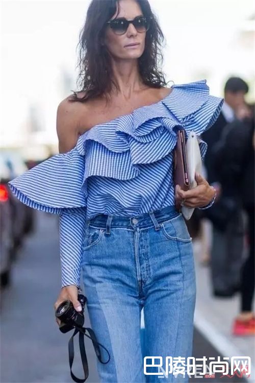 斜肩上衣如何搭配?_今夏最新潮流单品 想要不时髦都难了!