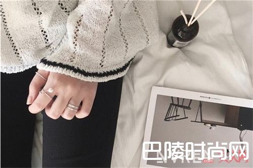 戒指介绍_细数那些能为你加分的小饰品 每一个是都小而精细