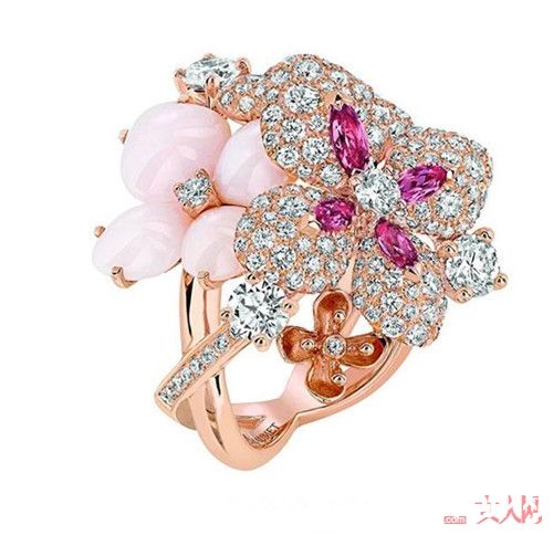 CHAUMET:Hortensia绣球花系列简介_花朵系列珠宝有哪些?这10款花朵系列珠宝是夏日里最美的吗