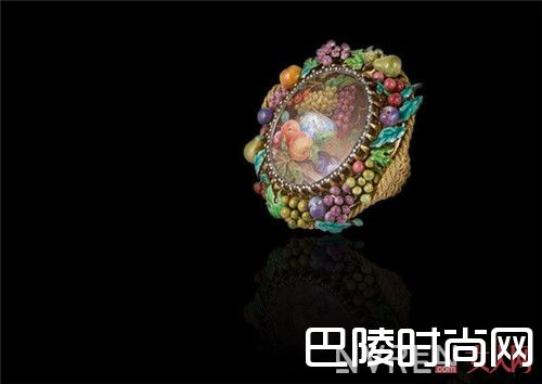 Lydia Courteille的My secret garden系列珠宝简介_花朵系列珠宝有哪些?这10款花朵系列珠宝是夏日里最美的吗